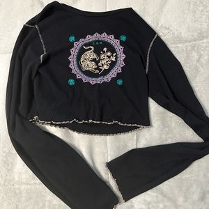 Long sleeve Urban Outfitters lion top